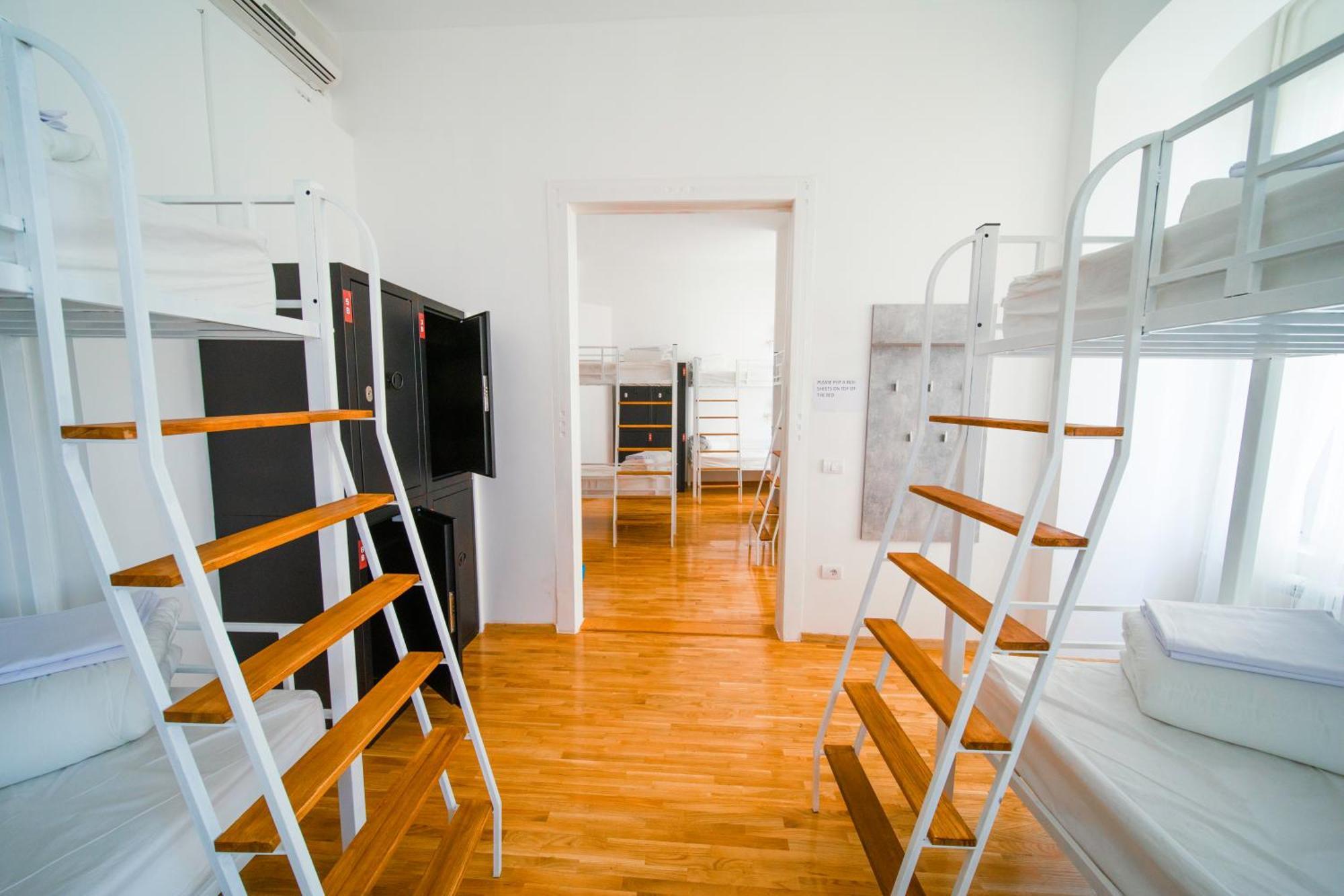 New Generation Hostel Como Lake 외부 사진